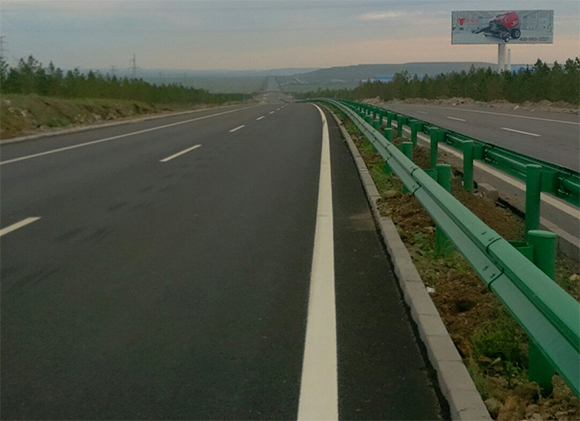 延边朝鲜族高速防撞护栏